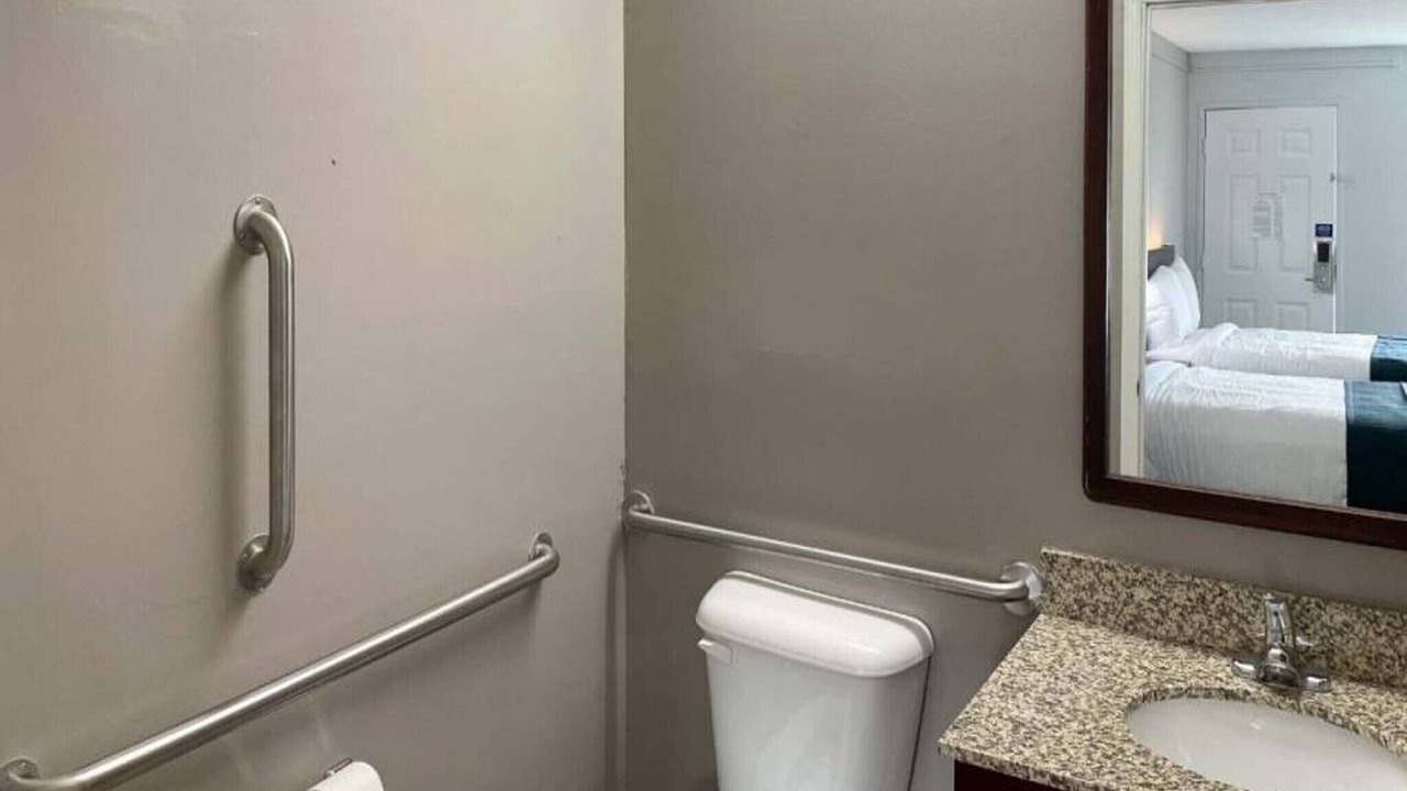 Photo of Bathroom in West Columbia