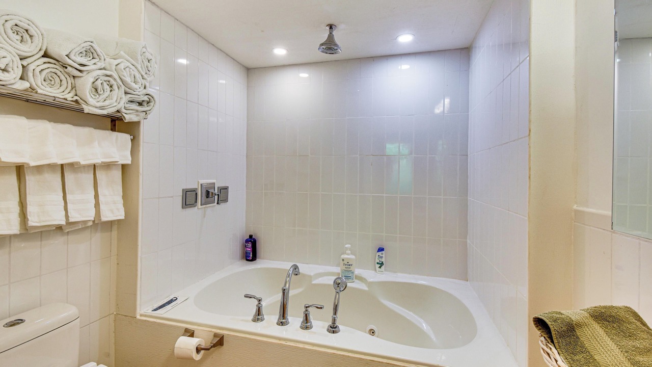 Photo of Bathroom in Seneca