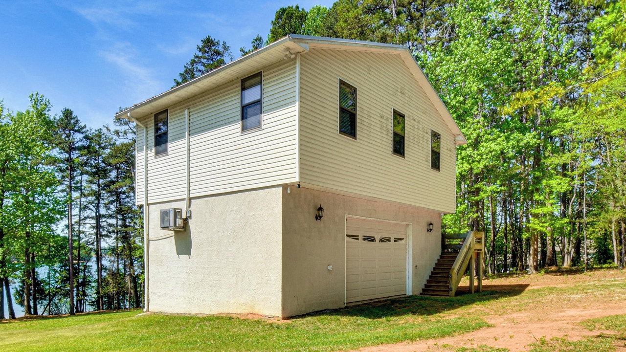 Photo of Outdoor in Seneca