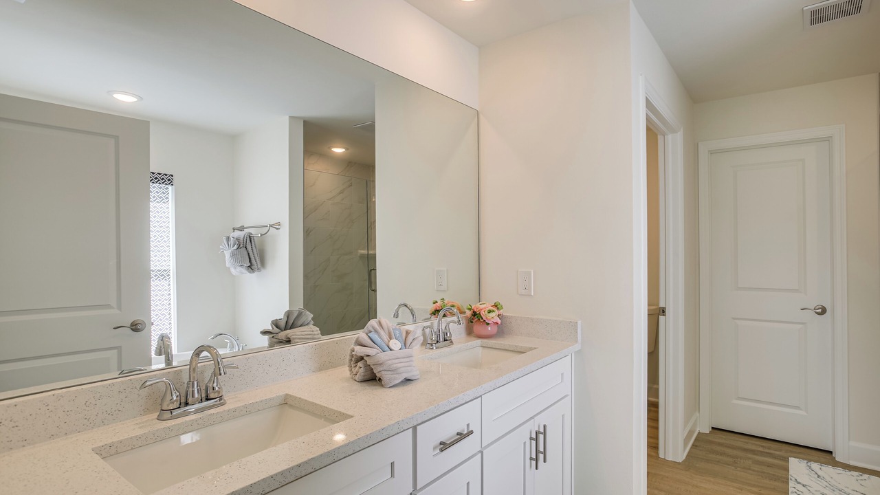 Photo of Bathroom in Mariner