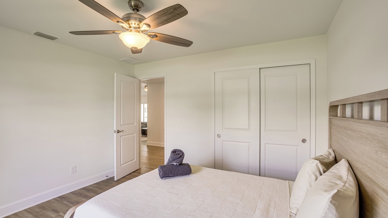 Photo of Bedroom in Mariner