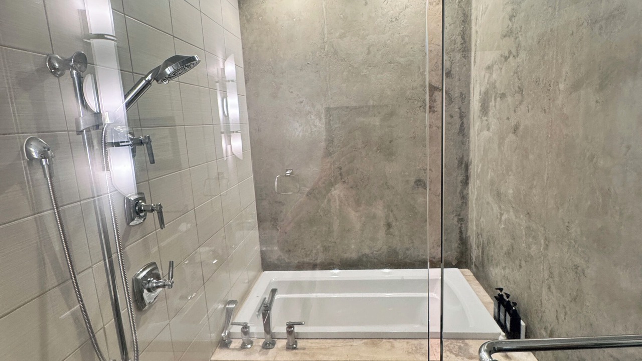 Photo of Bathroom in Sunset