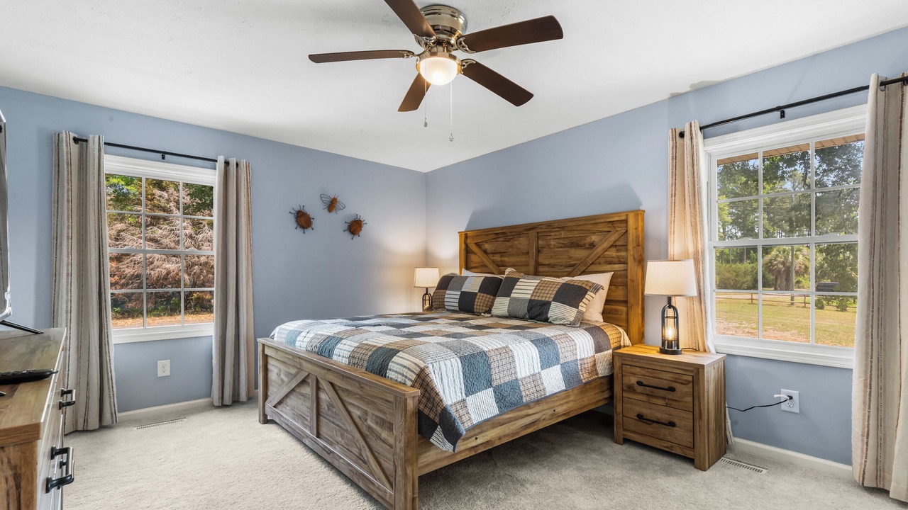 Photo of Bedroom in Conway