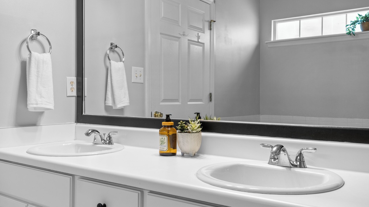 Photo of Bathroom in Martinez