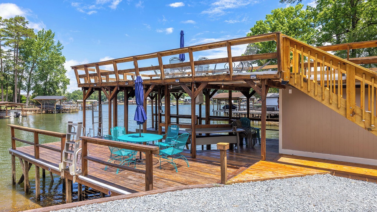 Photo of Outdoor in New London