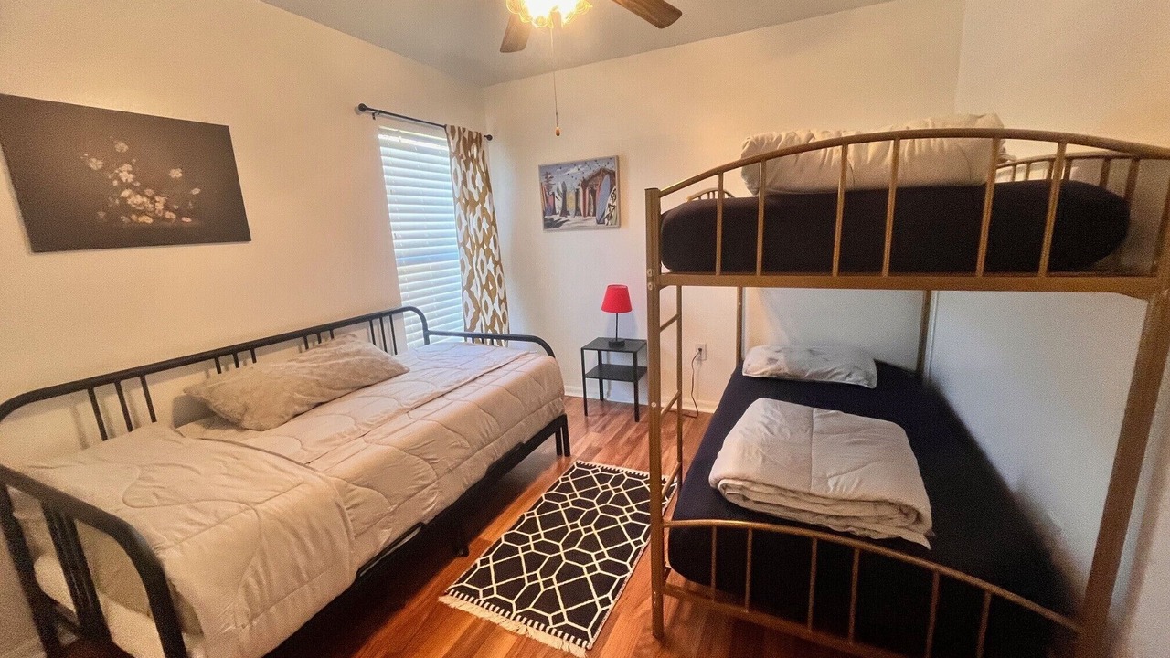 Photo of Bedroom in Meadow Pointe