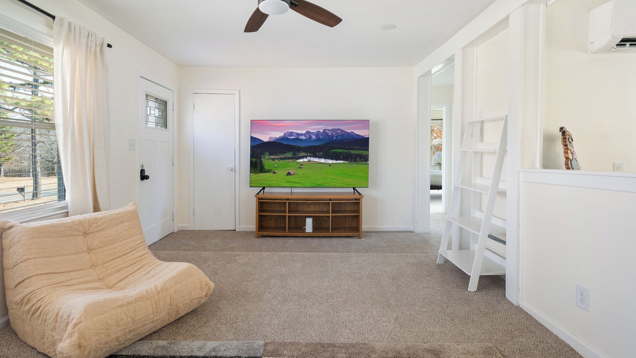 Photo of Livingroom in Raleigh