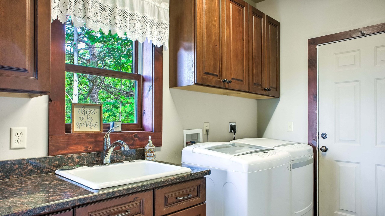 Photo of Bedroom in Pisgah Forest