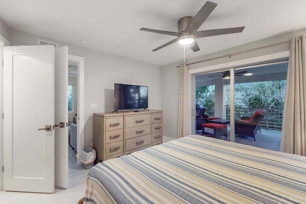 Photo of Bedroom in Isles of Capri