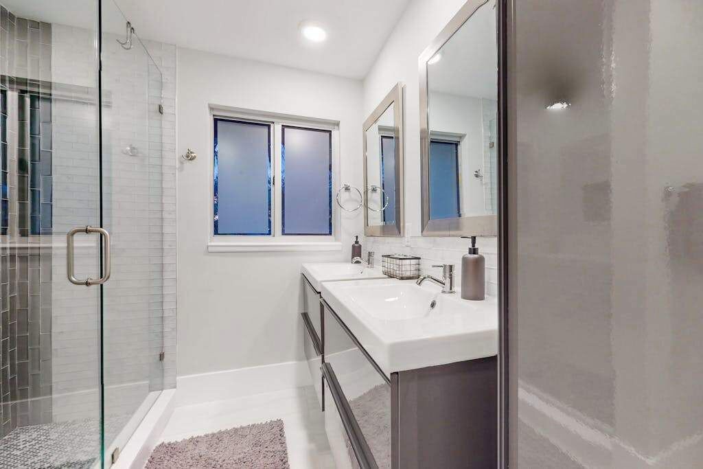 Photo of Bathroom in Isles of Capri