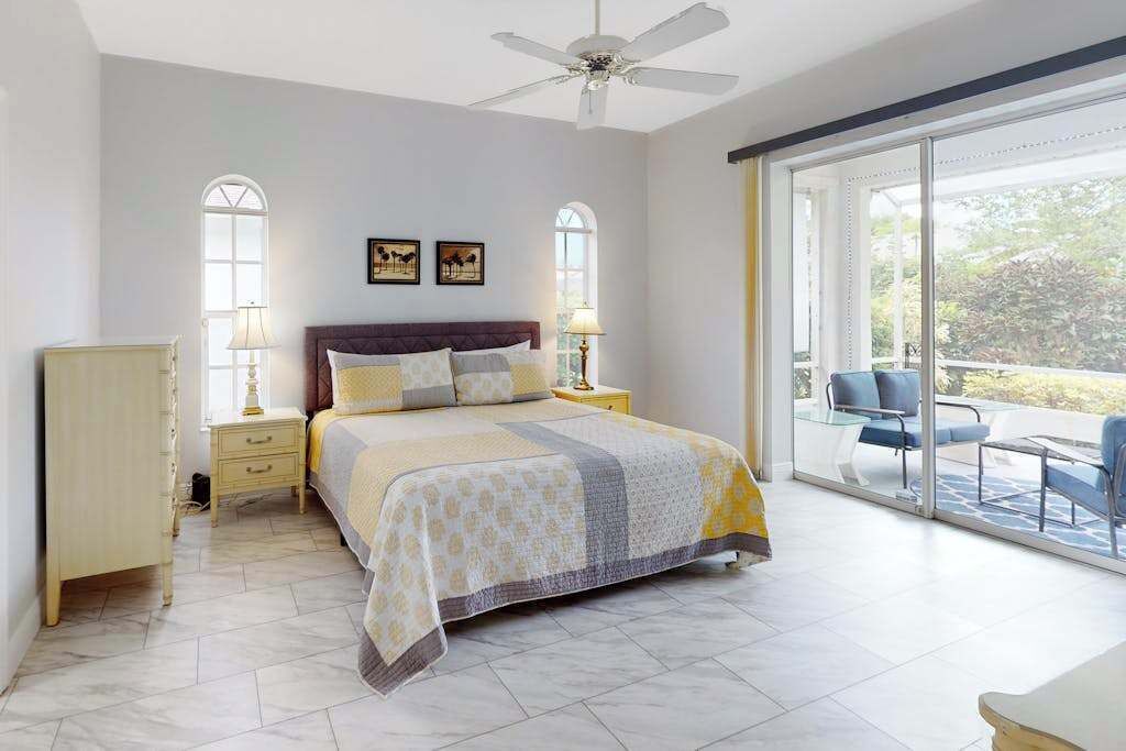 Photo of Bedroom in Crown Pointe