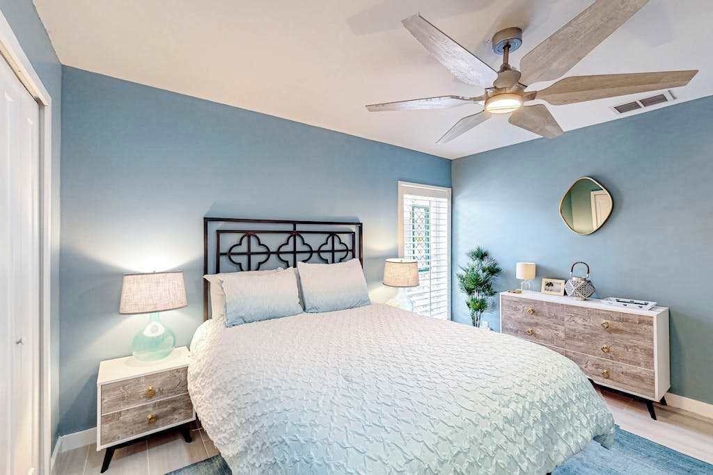 Photo of Bedroom in Isles of Capri