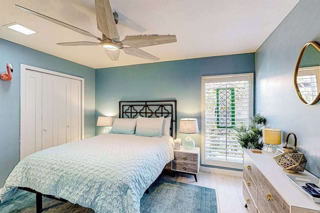 Photo of Bedroom in Isles of Capri