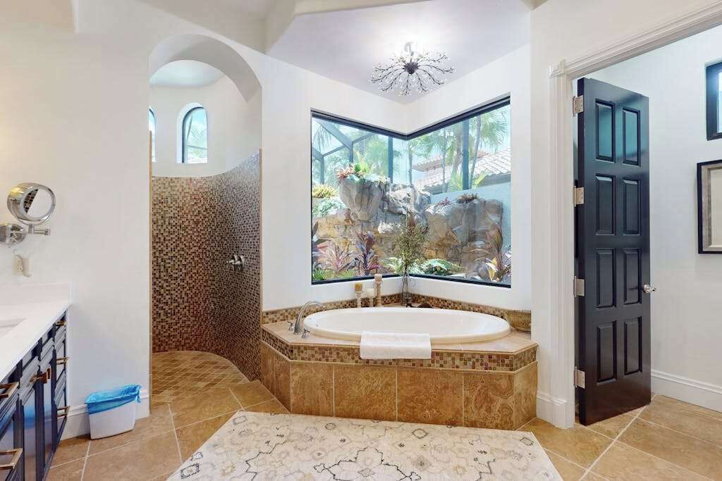 Photo of Bathroom in The Majors