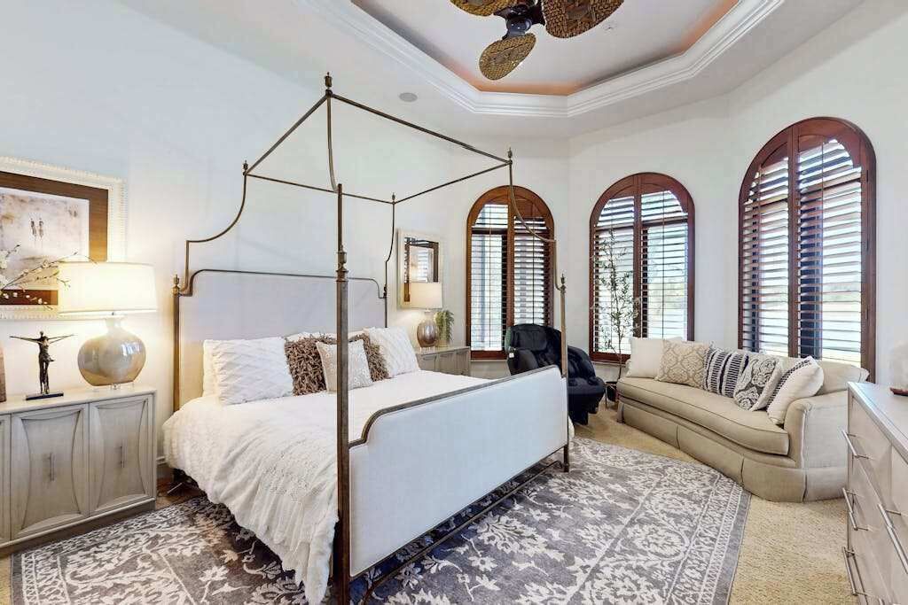 Photo of Bedroom in The Majors