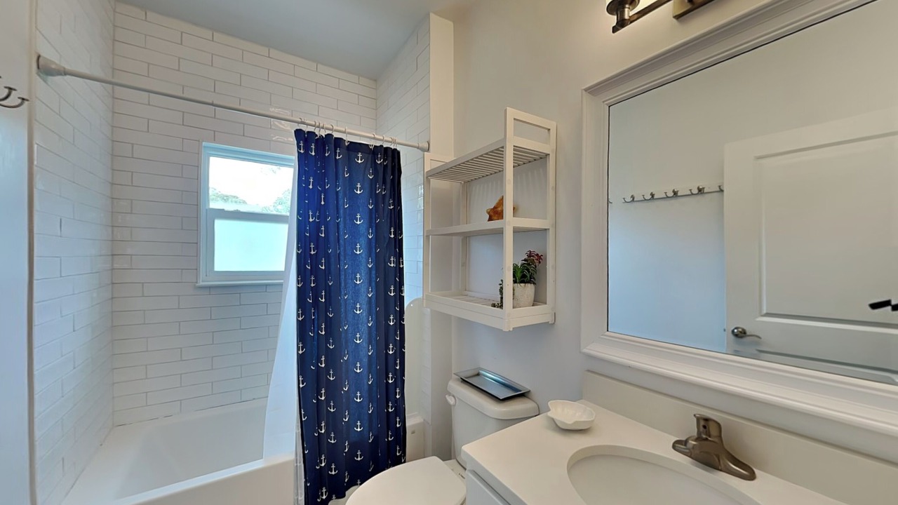 Photo of Bathroom in Tybee Island