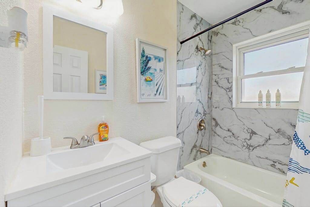 Photo of Bathroom in South Venice