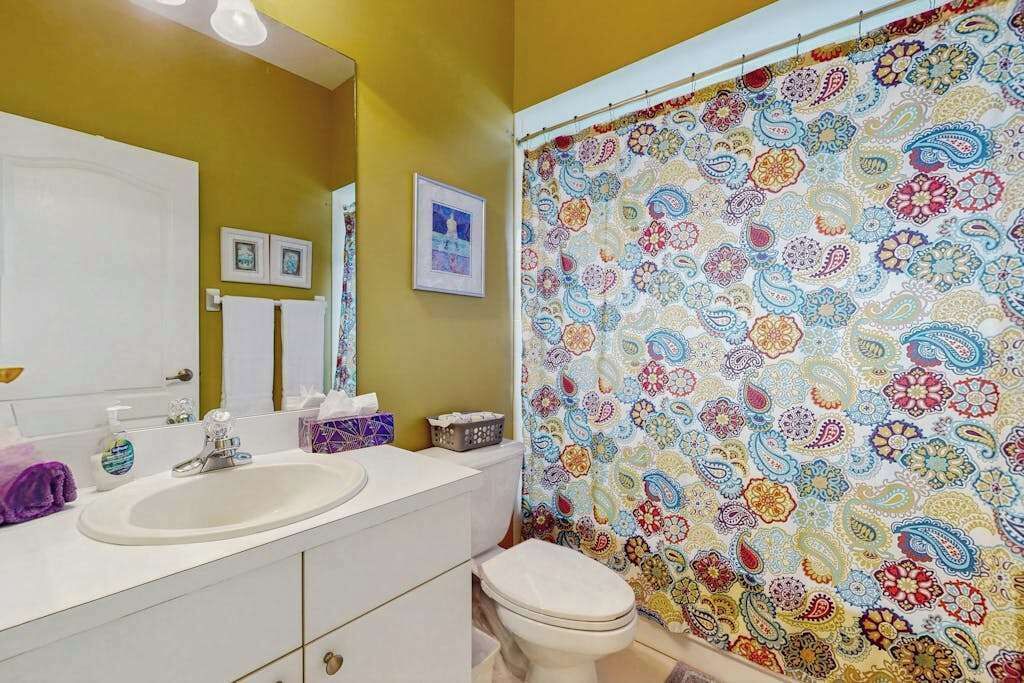 Photo of Bathroom in Falcons Glen