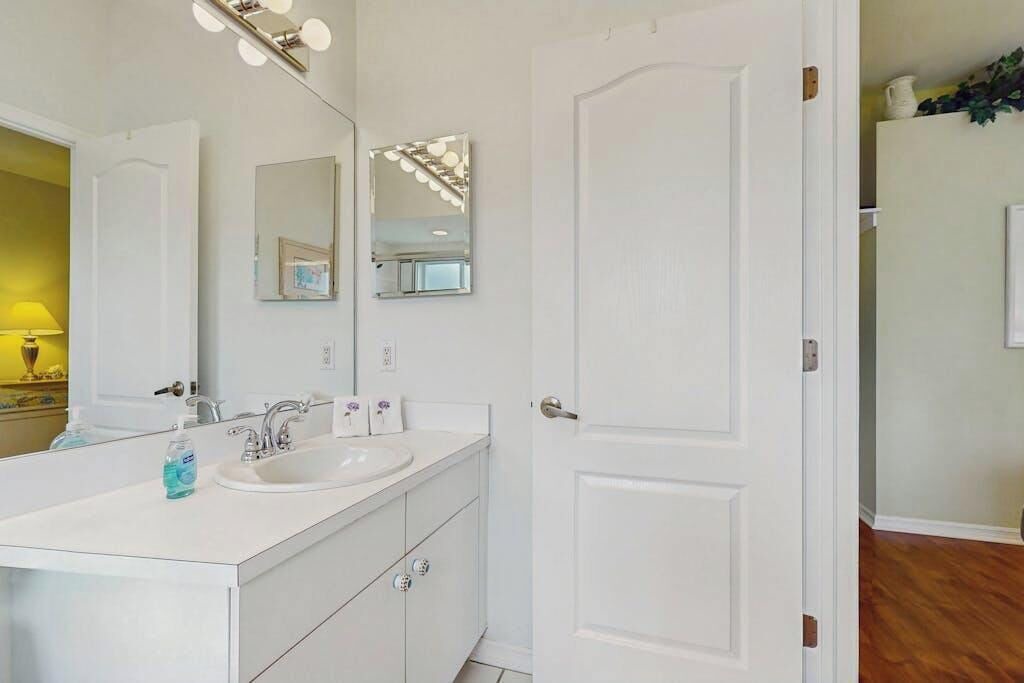 Photo of Bathroom in Falcons Glen