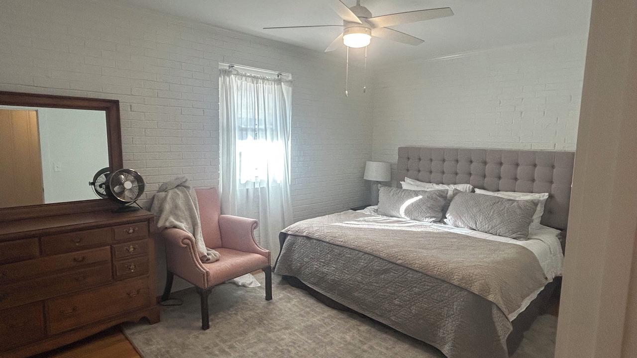 Photo of Bedroom in Lake Murray of Richland