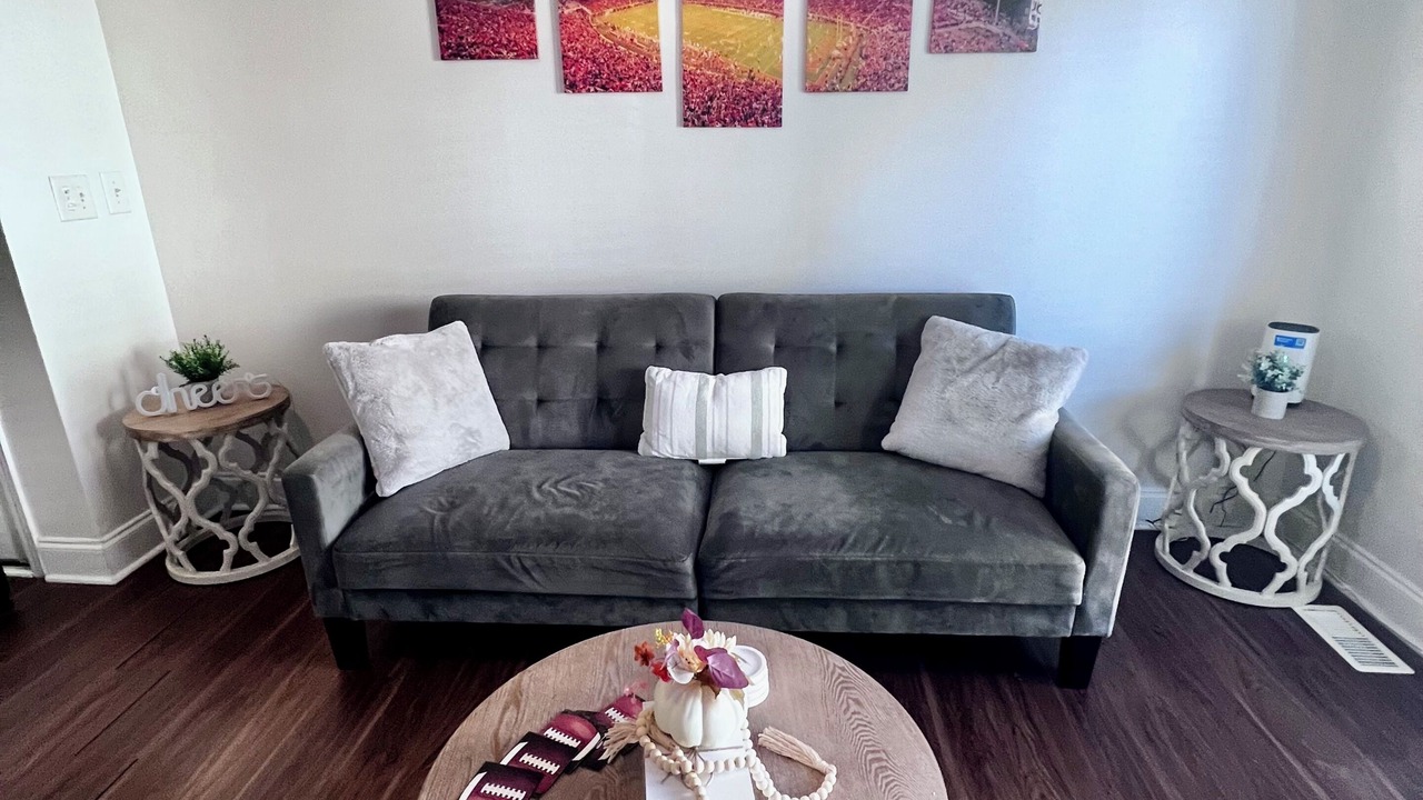 Photo of Livingroom in Clemson