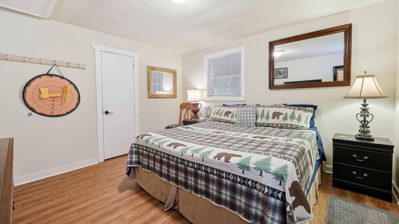 Photo of Bedroom in Qualla