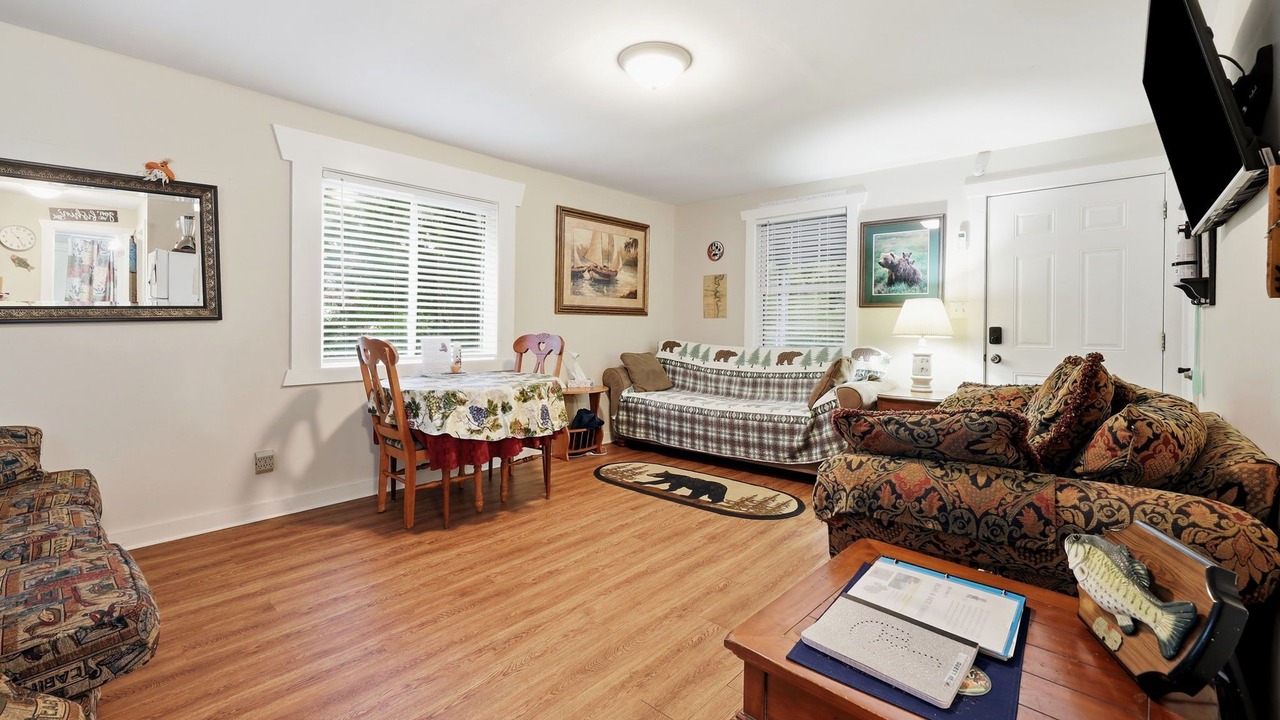 Photo of Livingroom in Qualla