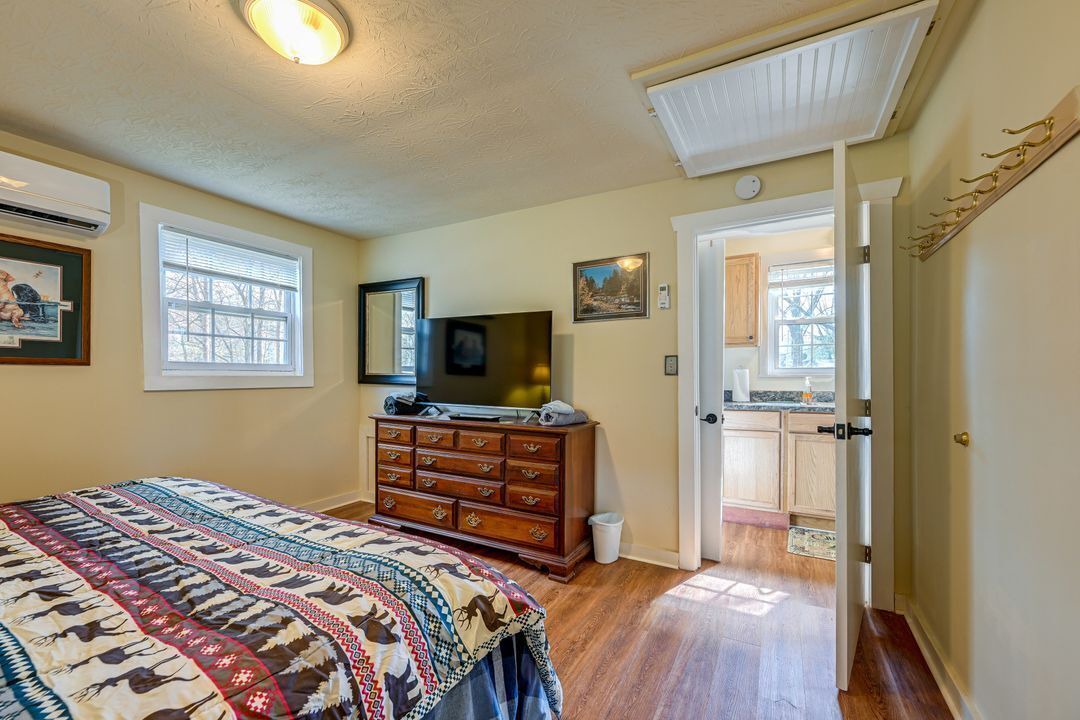 Photo of Bedroom in Qualla