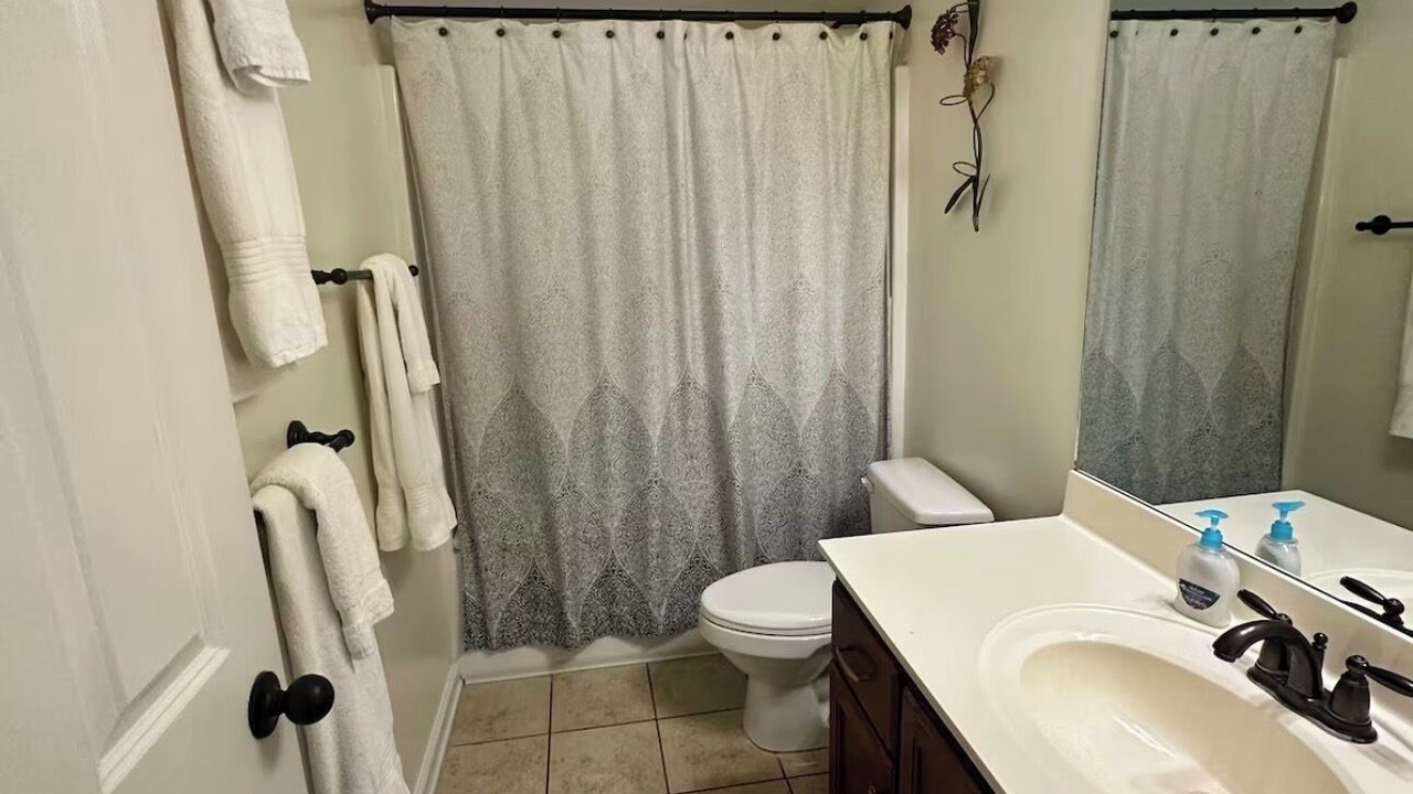 Photo of Bathroom in Dixon Park