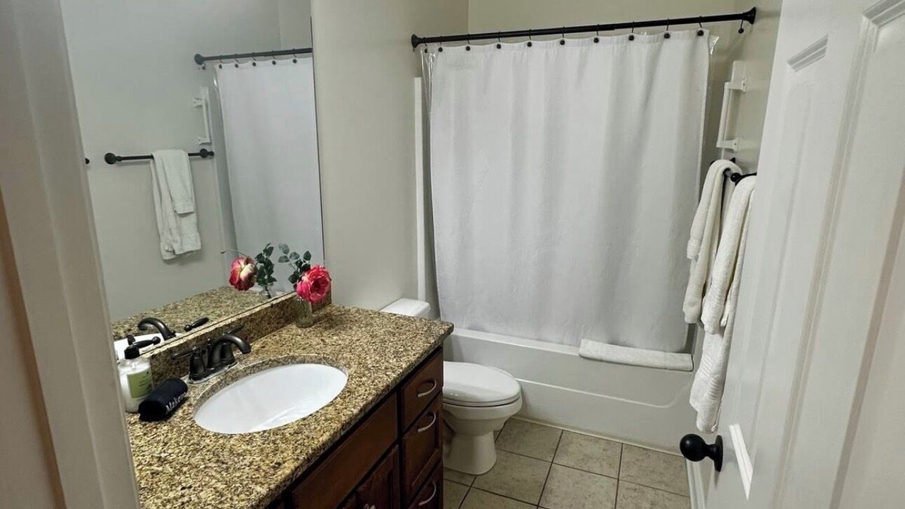 Photo of Bathroom in Dixon Park