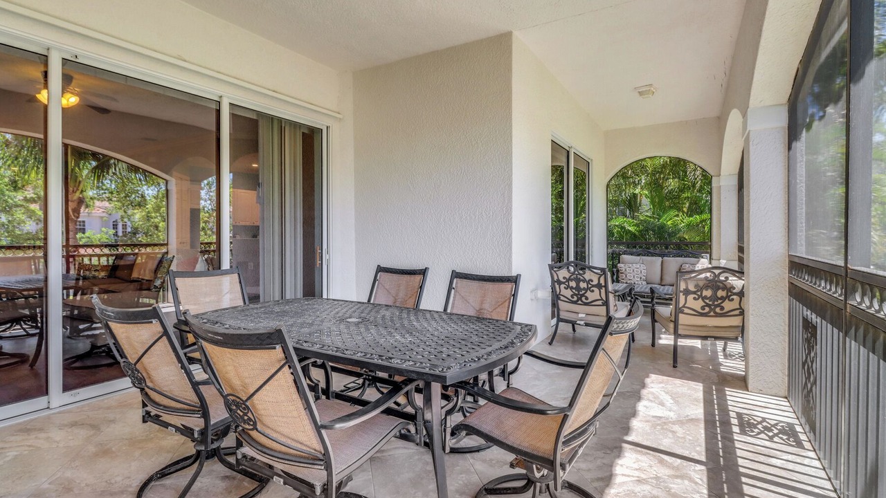 Photo of Outdoor in Naples