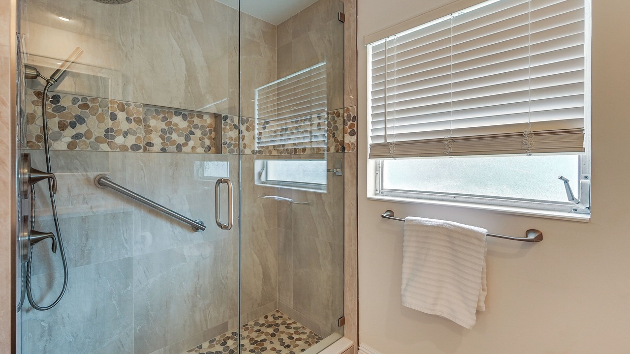 Photo of Bathroom in Isles of Capri