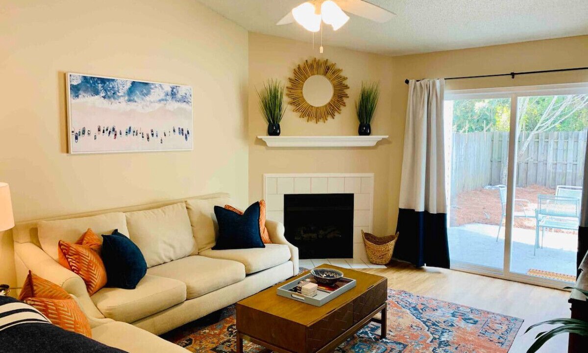 Photo of Livingroom in Charleston