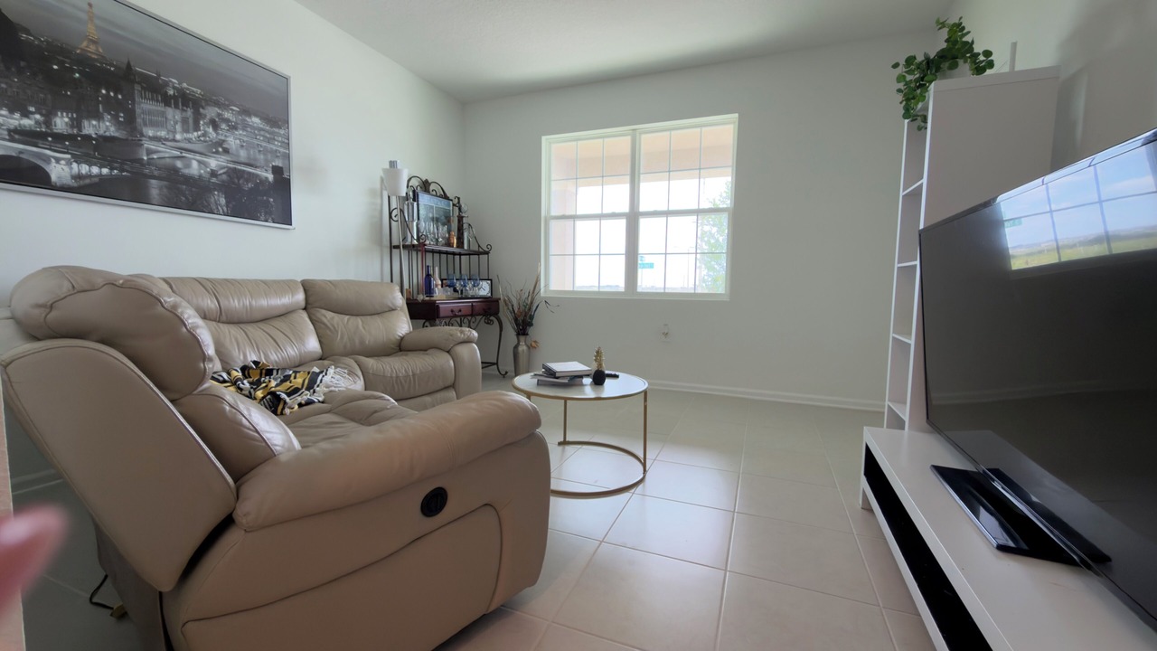 Photo of Livingroom in Haines City