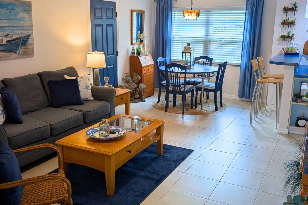 Photo of Livingroom in Lutz