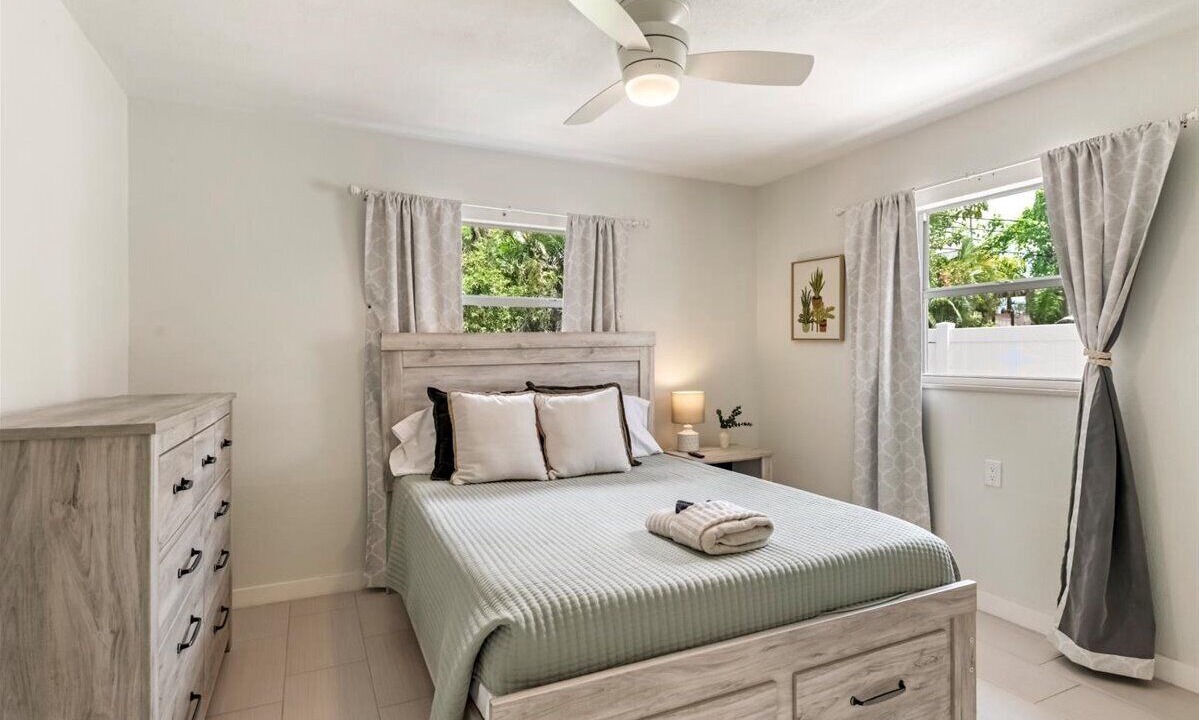 Photo of Bedroom in Shore Acres