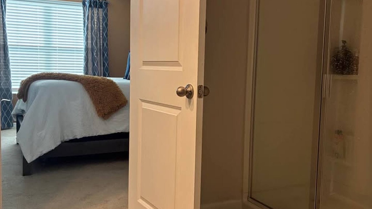 Photo of Bedroom in Graniteville