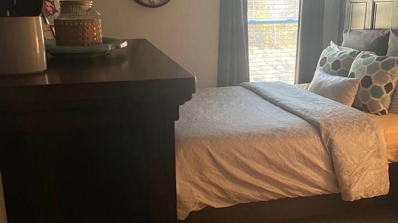 Photo of Bedroom in Graniteville