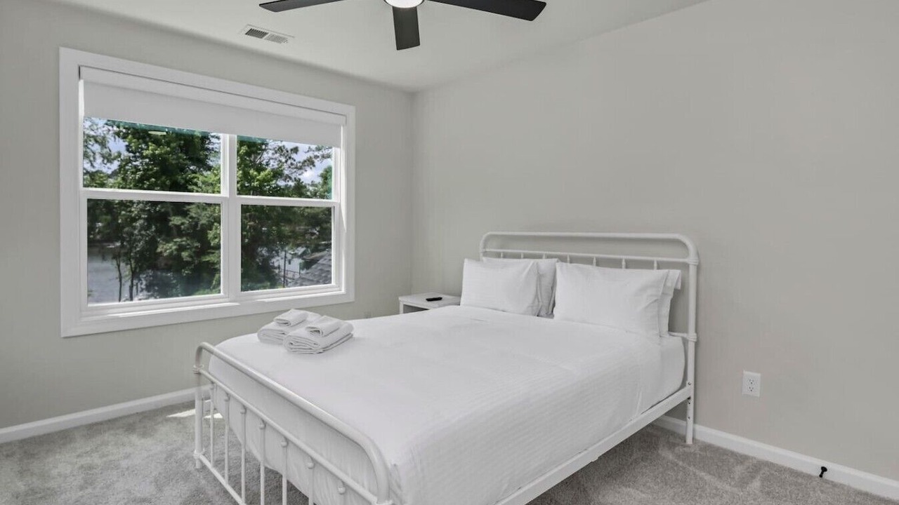 Photo of Bedroom in Leesville