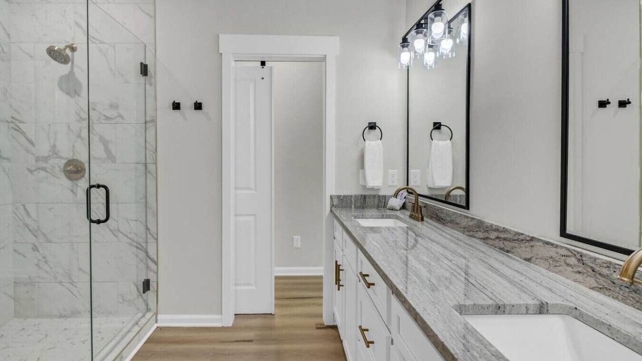 Photo of Bathroom in Leesville