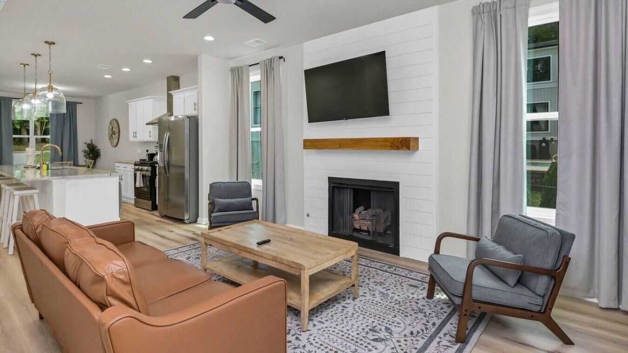 Photo of Livingroom in Leesville