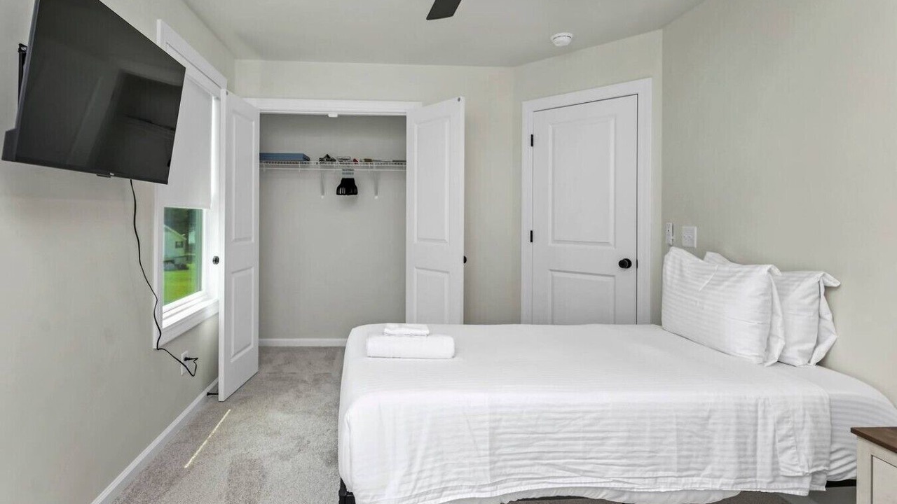 Photo of Bedroom in Leesville