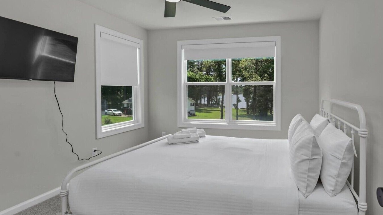 Photo of Bedroom in Leesville