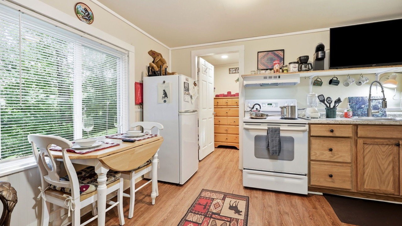 Photo of Kitchen in Qualla