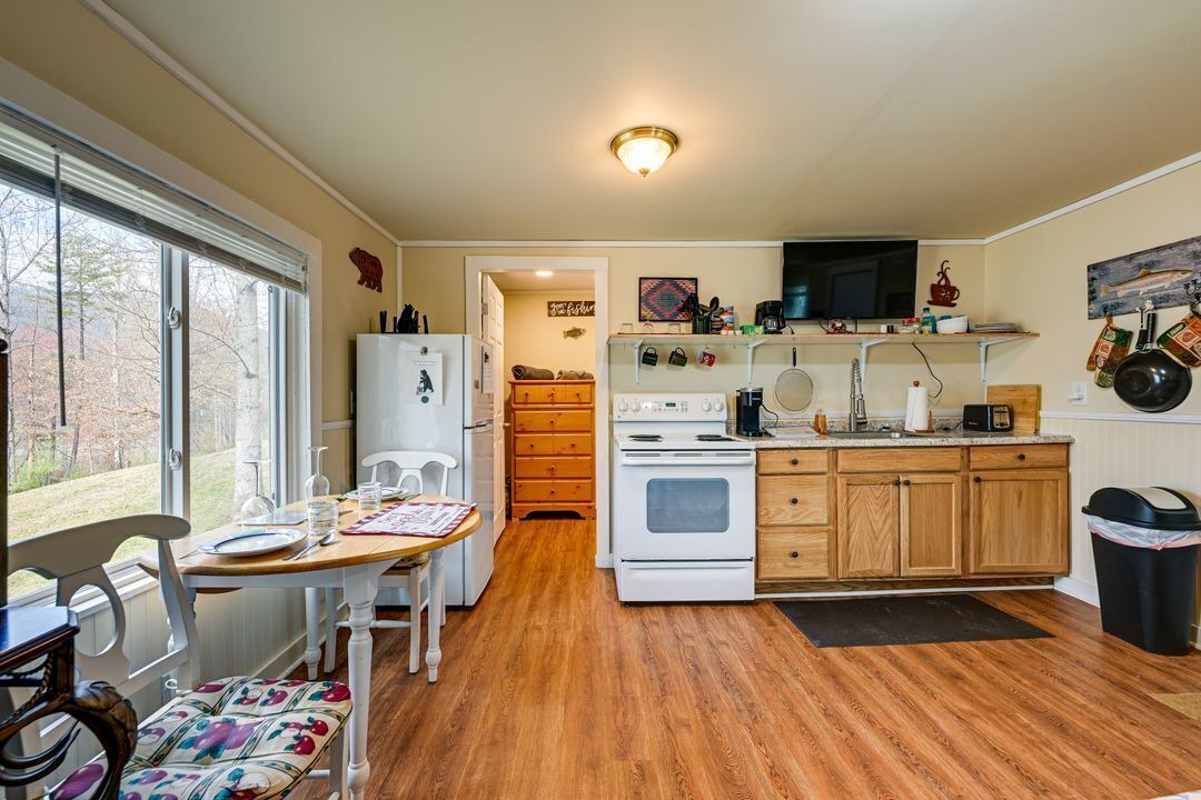 Photo of Kitchen in Qualla