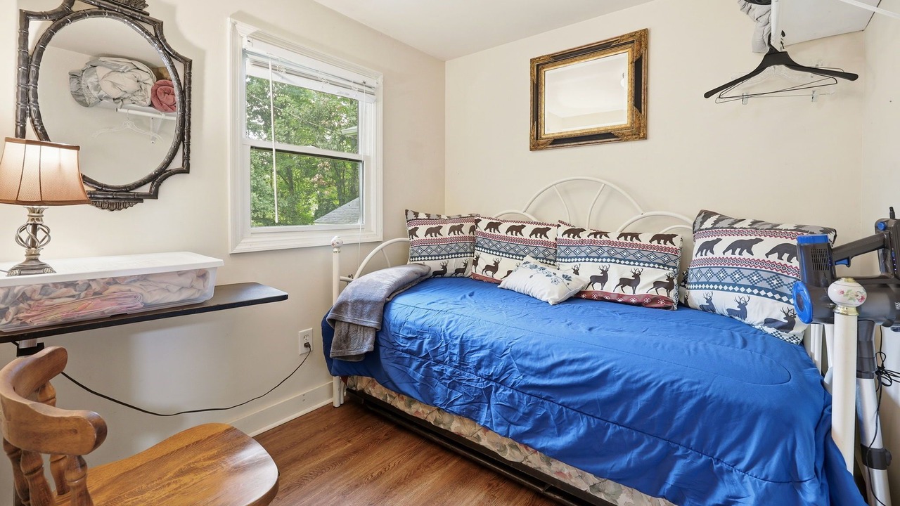 Photo of Bedroom in Qualla