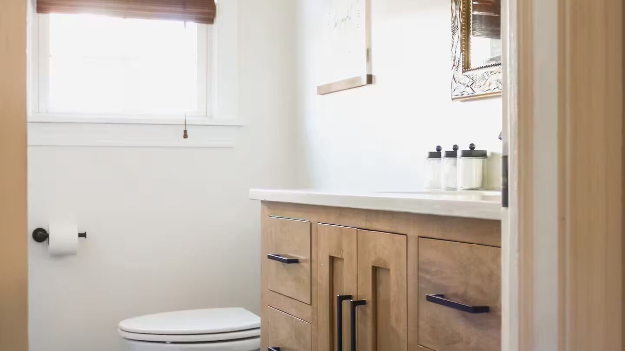Photo of Bathroom in Abbeville