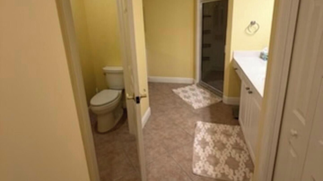 Photo of Bathroom in Naples