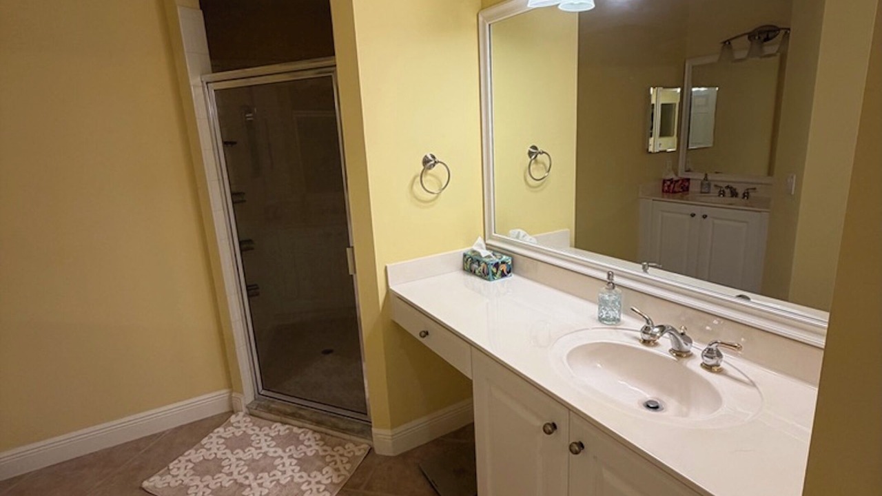 Photo of Bathroom in Naples