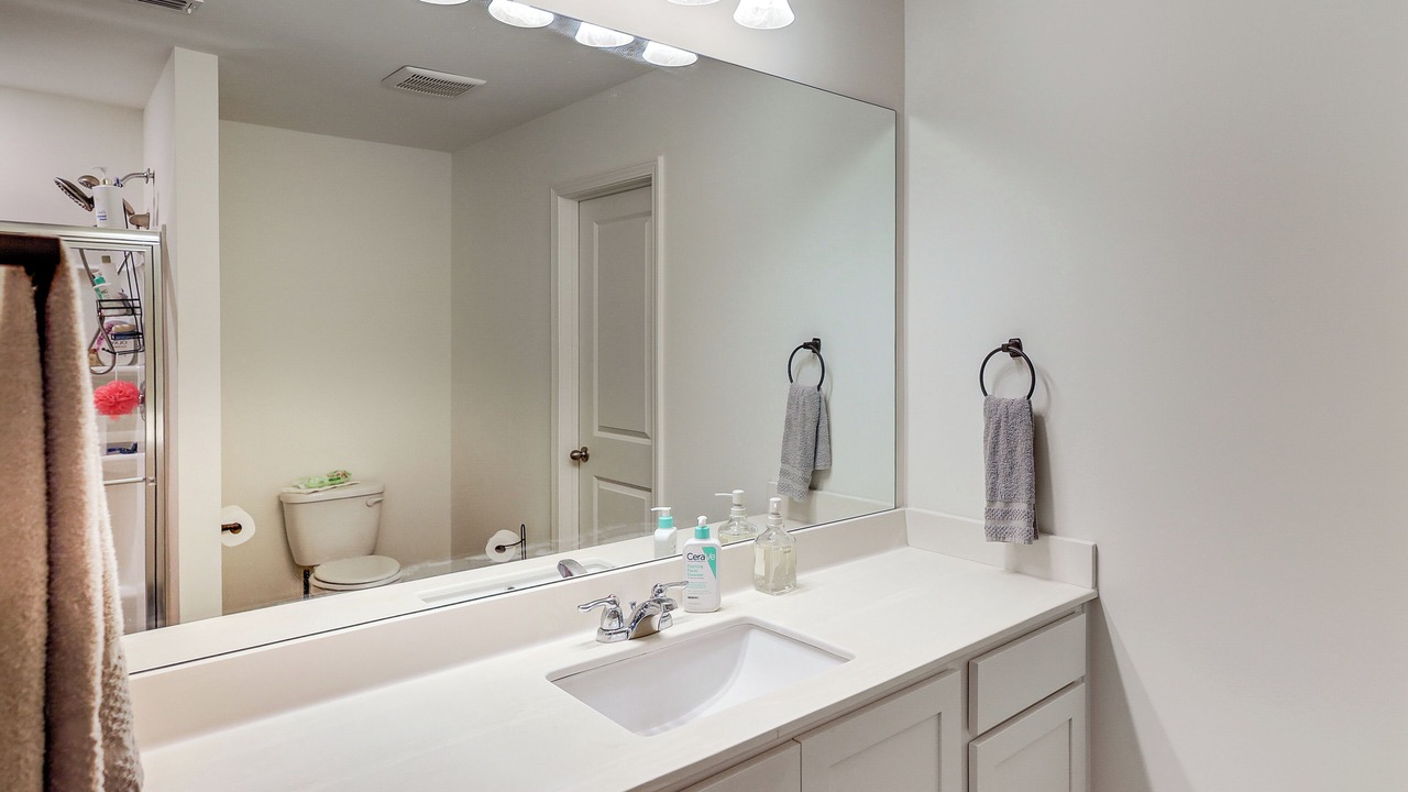 Photo of Bathroom in Hoschton